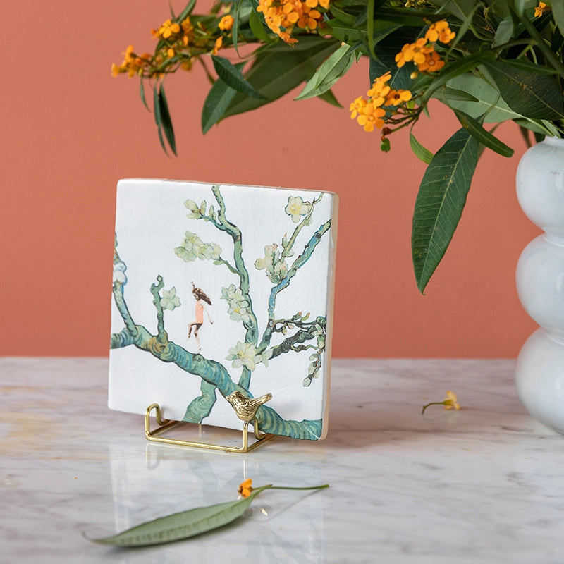 Storytiles golden holdie bird