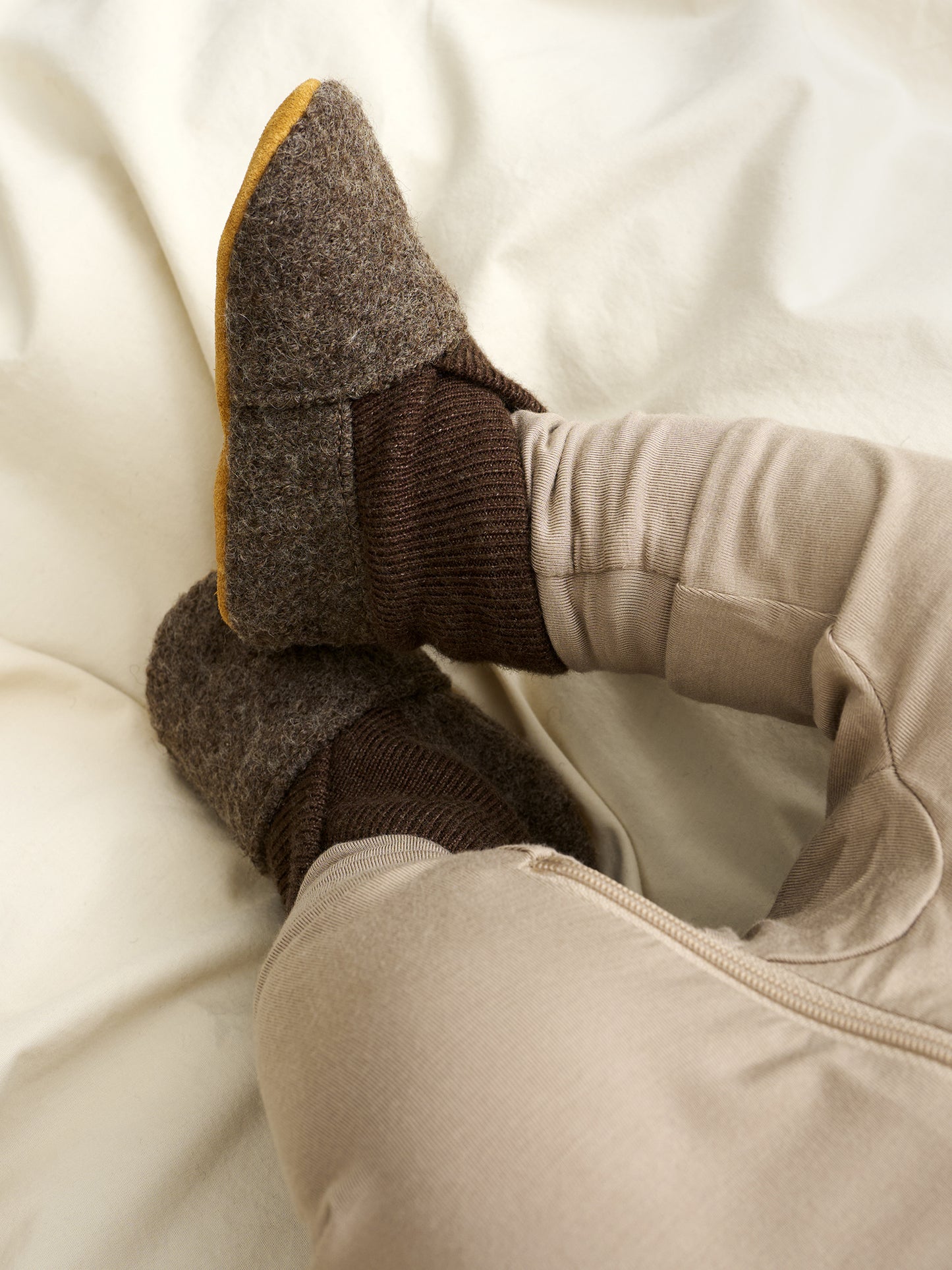 En Fant Wollen pantoffels met ribboord brown