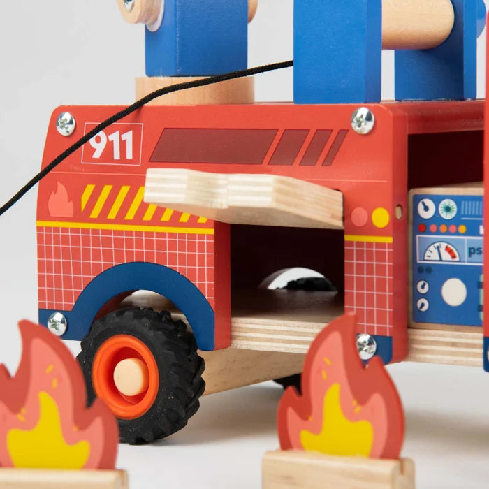 Brandweerwagen op Avenue du Moulin 3+