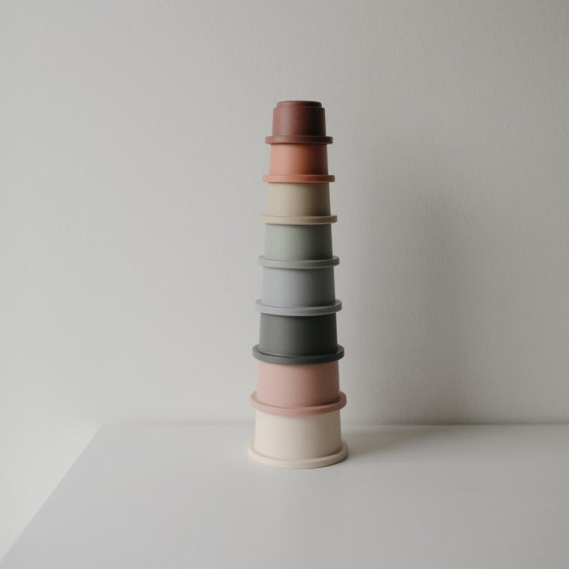 Mushie stackingcups original +6M